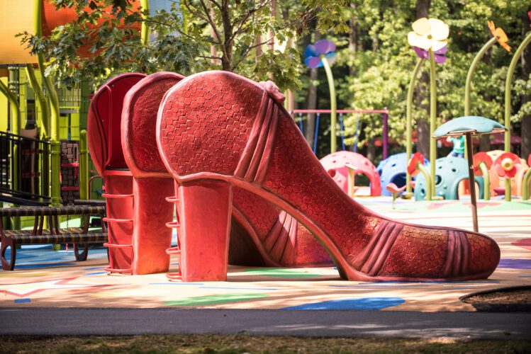 Back of Dorothy slider slides.